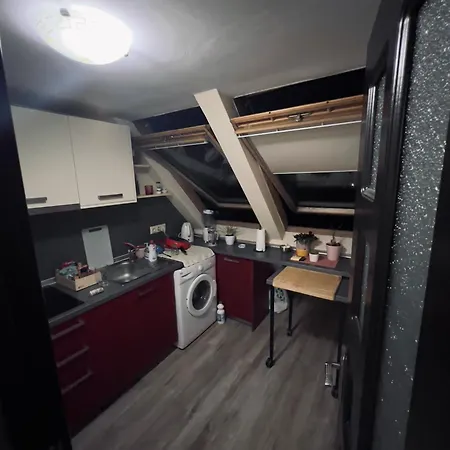 Cosy Rooftop In Center * 索菲亞