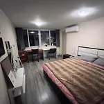 Cosy Rooftop In Center 索菲亞