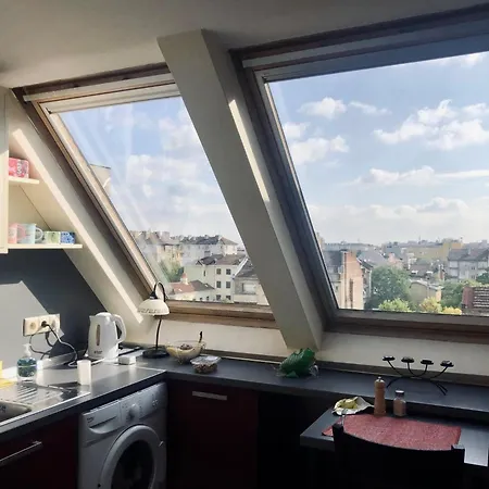 Апартаменты Cosy Rooftop In Center