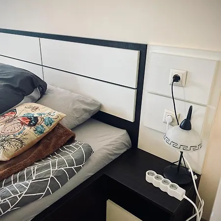 Apartman Cosy Rooftop In Center Szófia