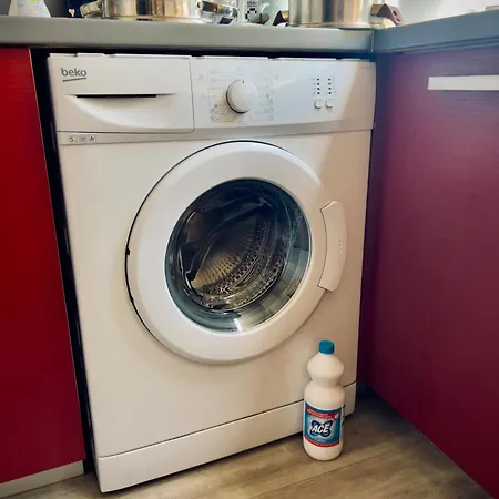 Cosy Rooftop In Center Szófia