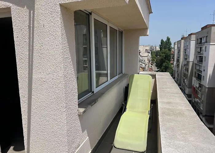 Cosy Rooftop In Center Lägenhet